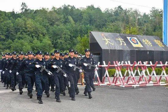 禁毒大扫除毕节大方公安清风涤荡扬正气禁毒攻坚护民安