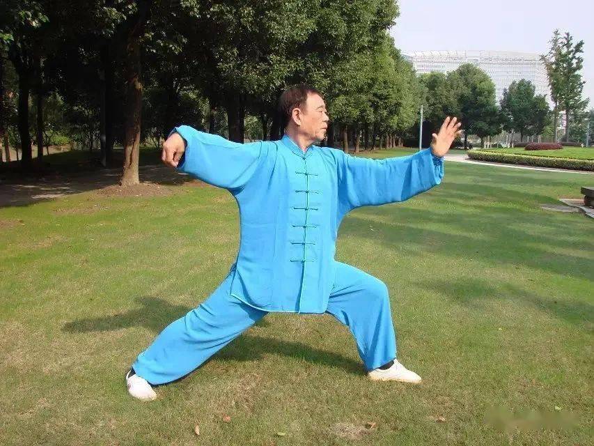[精彩视频]闫长富老师传统杨式太极拳85式全套演练