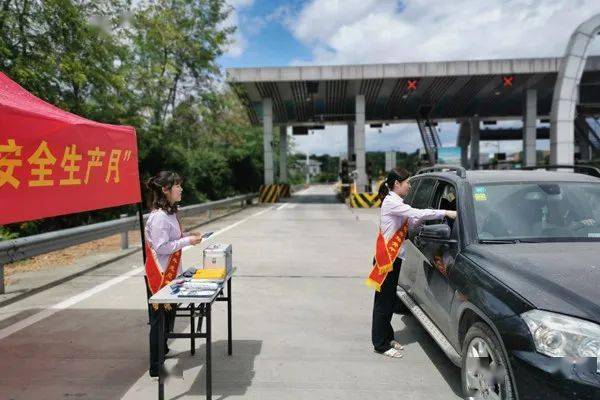 邵阳人口这么多为啥这么穷_邵阳学院(2)