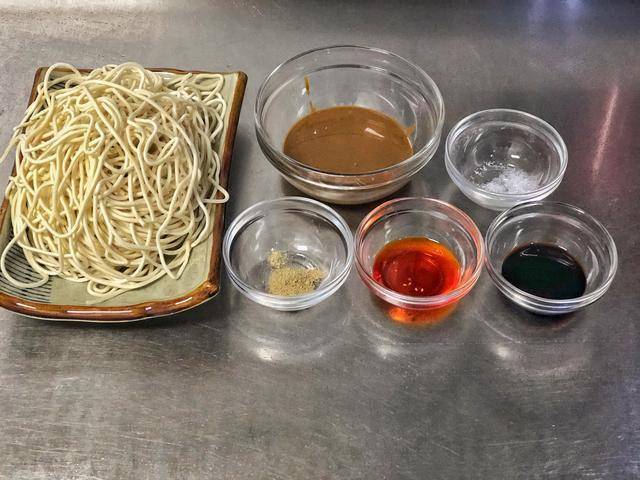 最简单的家庭版香油 0d9924cd2616468daddfb2cfa34a0b35.jpeg