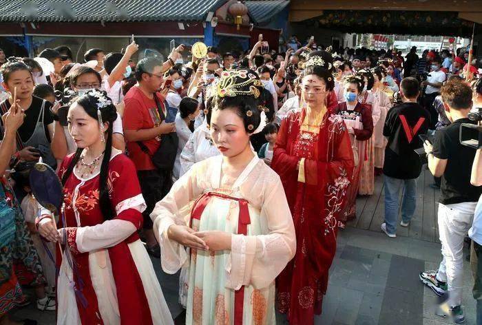 唐长安gdp_中国gdp增长图(3)