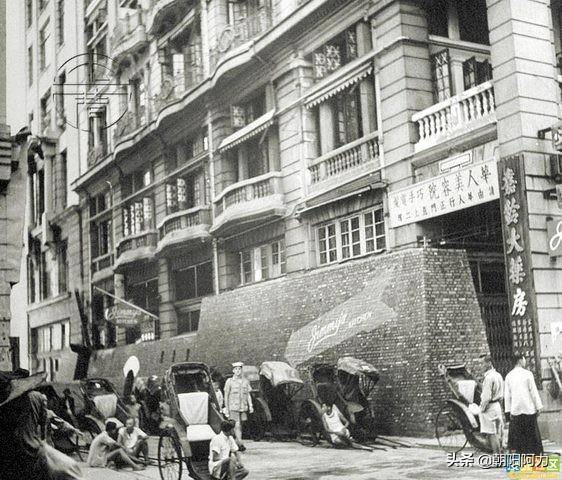 1945年8月15日,二战中的日本无条件投降,8月30日英国军队收复香港,本