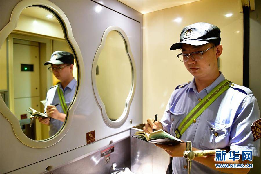 李旺富|高原三代“检车人”：长大后，我就成了你