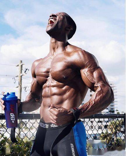 如何练胸部肌肉八个动作 59f6fb239ff3404eae71134bfc9b9ab2.jpeg