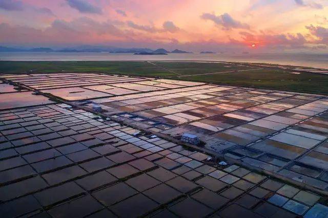 凌齐亮花岙岛上的花岙盐场,是浙江省为数不多的海岛盐场之一,是象山