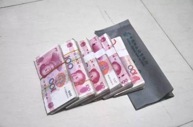 化妆品|当天就花6000元买化妆品!好狠心!母亲5万元卖掉亲生女儿