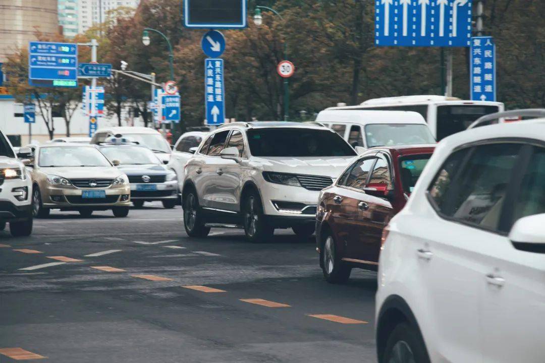 内地怎么买港澳二手车来内地开 94573856dc14428cb8af4b9b1e9f8096.jpeg