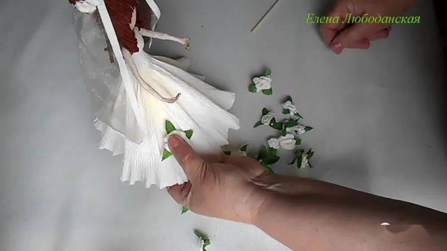 皱纹纸婚纱_皱纹纸婚纱中式(2)