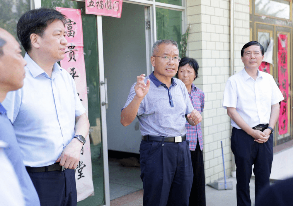 胡启生市长就市民反映货车超载不覆盖扰民问题带案下访