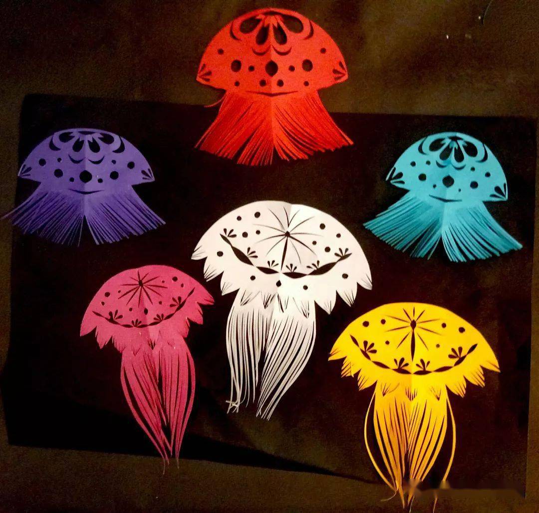 【零基础学剪纸】水母——秦慧老师脱稿剪纸教程(22)