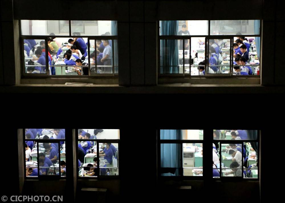 王春|江苏连云港：挑灯夜读 备战高考