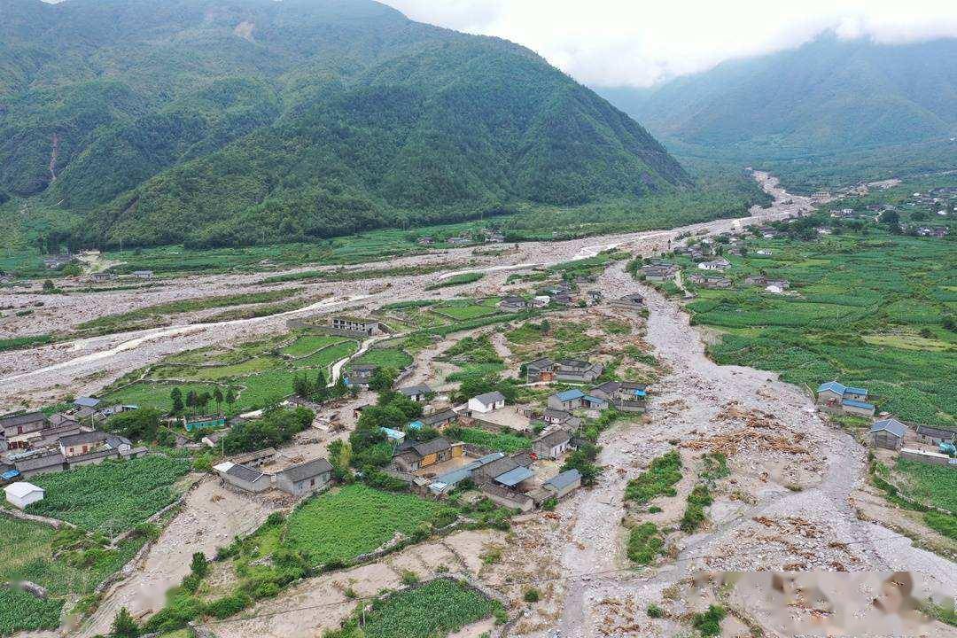 最新!四川冕宁特大暴雨灾害已致19人遇难3人失联