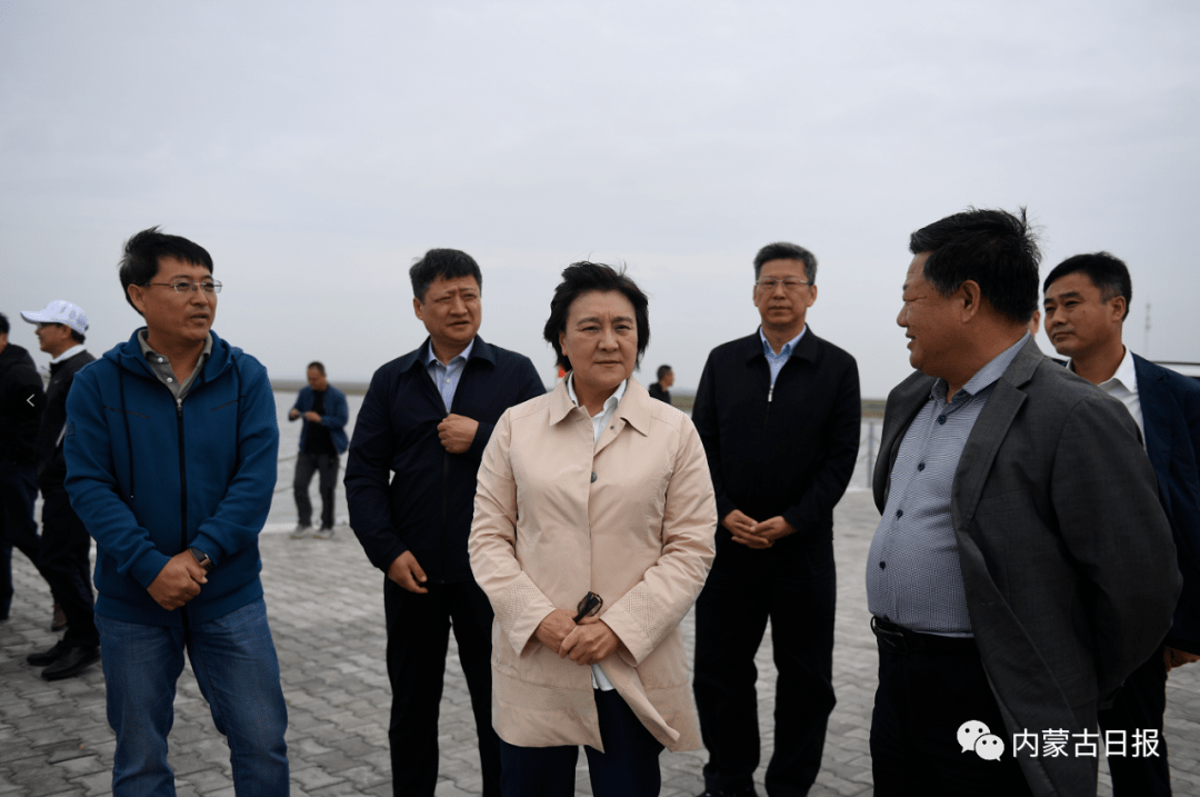 布小林在赤峰市调研时强调统筹山水林田湖草系统治理筑牢祖国北疆万里