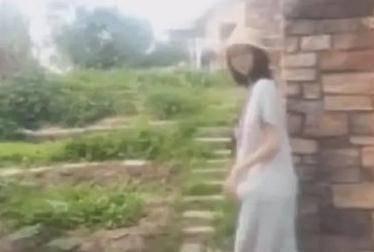 苗苗晒孕期视频,身材依旧纤瘦,新婚豪宅曝光