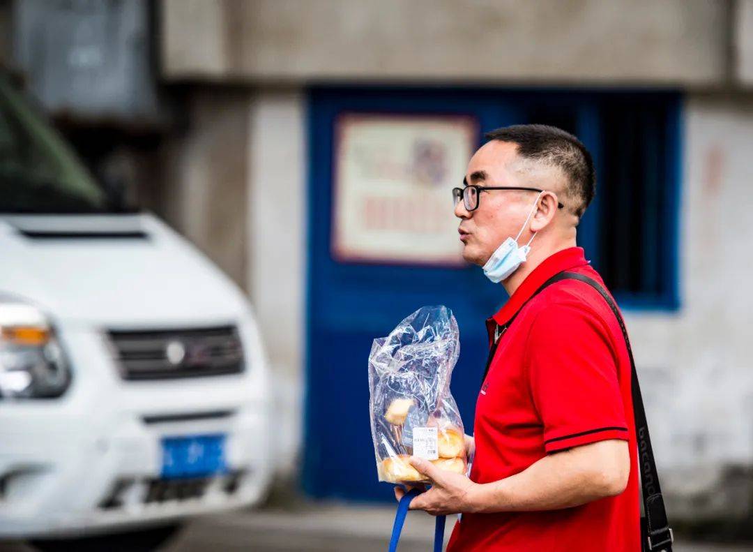 高考|多图直击桂林高考现场!这一幕幕让人动容…