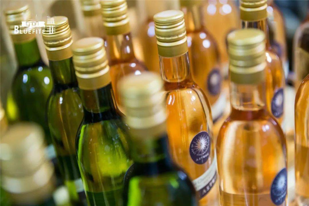 指南|让你告别沉闷夏日！葡萄酒快速“降温”指南