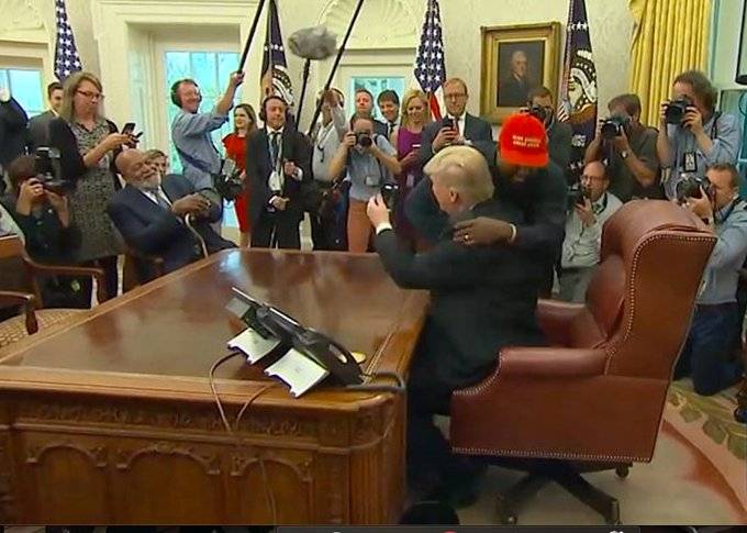 侃爷|美国黑人歌手“侃爷”：选总统我是认真的，我爱中国