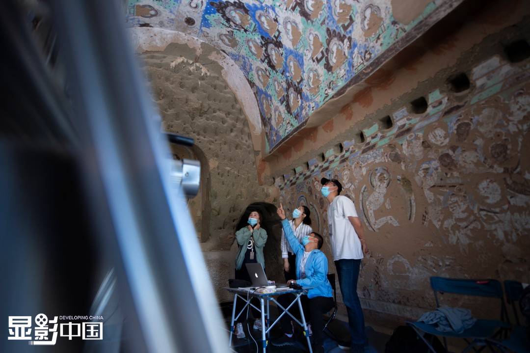 李博|80后夫妻用现代技术“守护”千年石窟