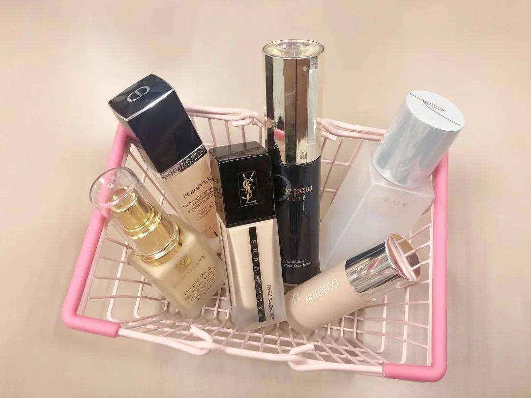 夏日|黄晓明狂流汗不脱妆，杨超越的“落泪女团妆”上热搜！一线女星背后百万化妆师的夏日最强无暇底妆教程送上！