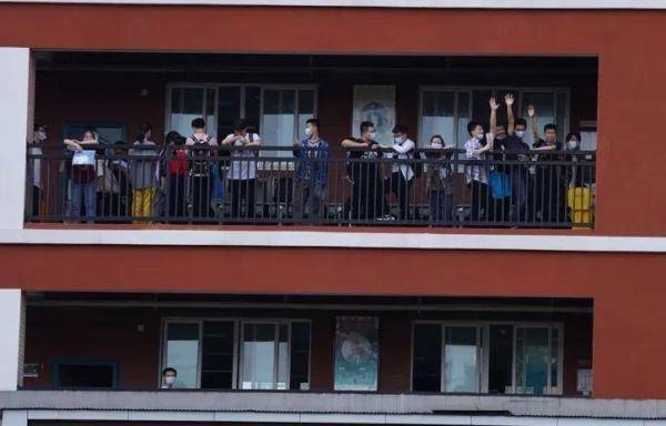 高考|相当真实！高考完，她哭着说出了假期规划