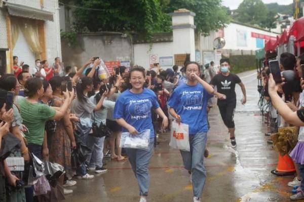 高考|相当真实！高考完，她哭着说出了假期规划