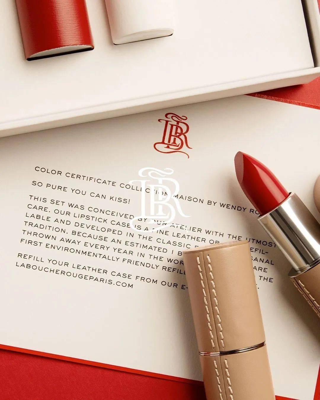 图片|比伯海莉的订婚纪念日旅行，看完真的太…酸…了 | 美妆周盘点