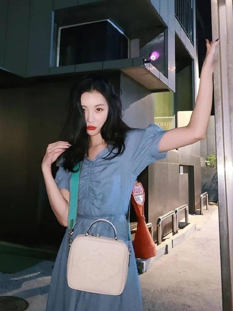 宣美|她就是传说中最会穿连衣裙的女人？