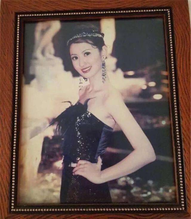 姐姐|时髦办 | 乘风破浪的老板娘萌萌子，AKA人间反黑站