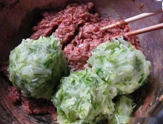 料酒|很多人都不懂，怪不得饺子不鲜美，难以下咽调饺子馅最忌讳放它