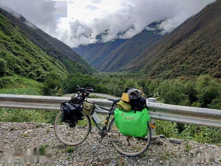 丙察察自驾游视频实录 8e1d1a963ec547368e2e902a4cd8ceed.jpeg