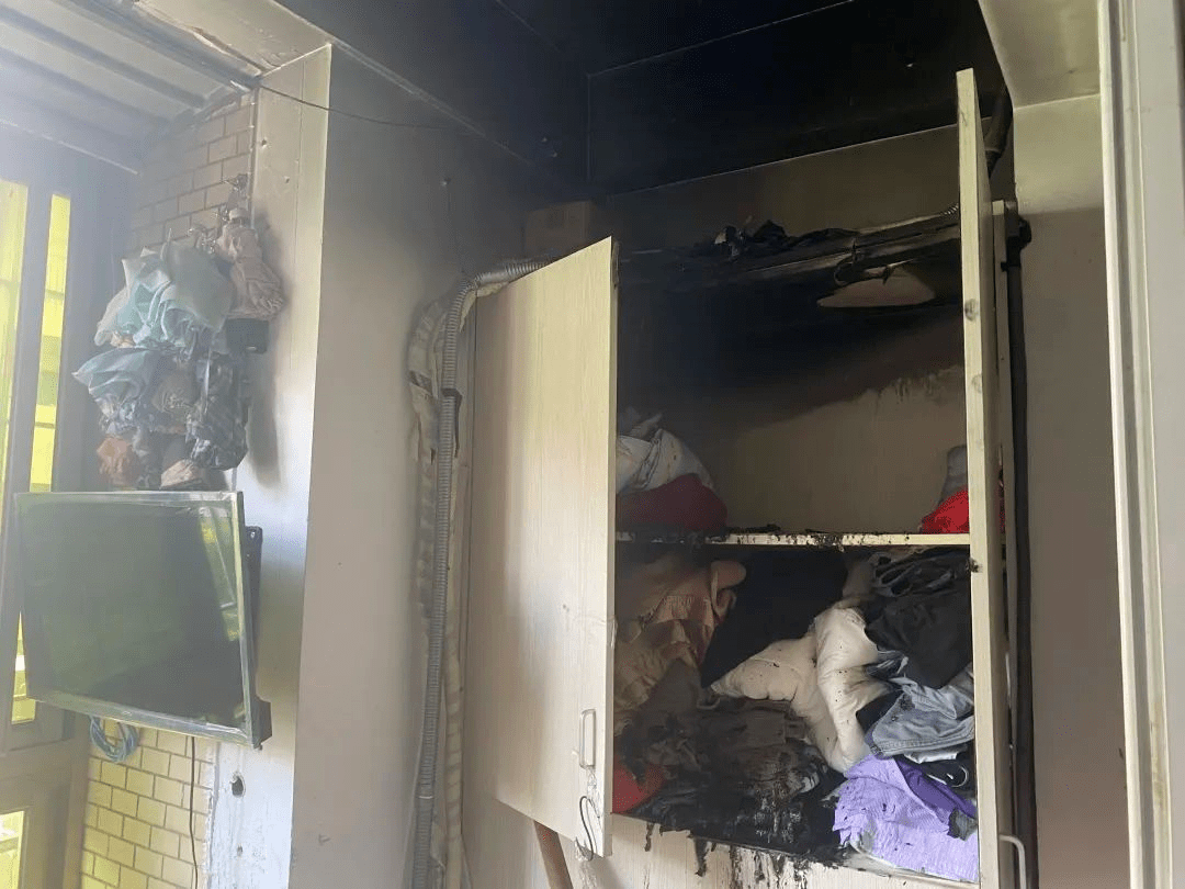 电路|电路突然起火！厦门11岁男孩竟这样做…消防员：＂这波操作给100分＂！