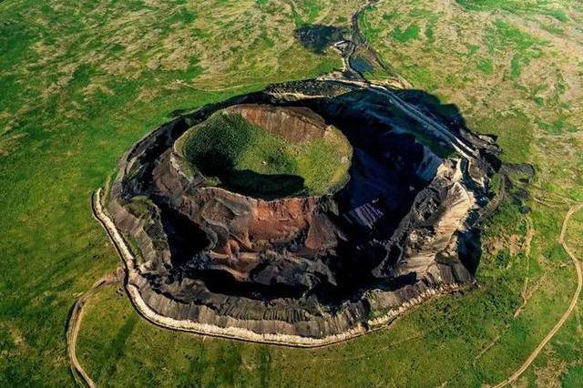 辽宁省大型温泉火山泥泳池泥浆大战开启夏日养颜护肤新玩法