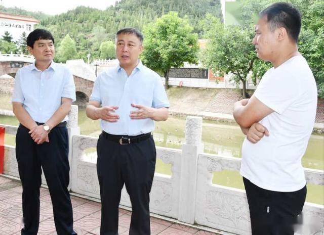 古县县委书记庞明明对创建全国县级文明城市工作进行现场调度