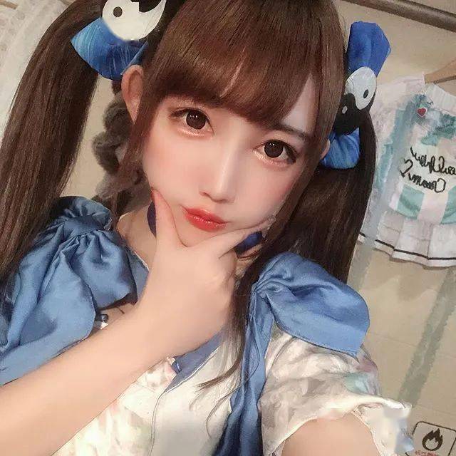 妹子|亲妈鼓励自己去整容，日本妹子10年间花600万大变身