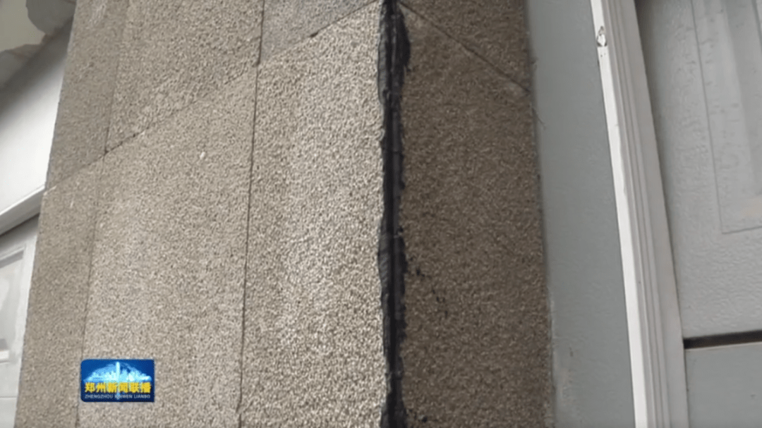 建业|上街区建业联盟新城墙砖大面积脱落砸破幼童颅骨