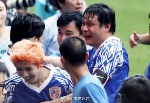 范志毅|范志毅：鹿晗是演艺圈踢球踢得最好的 没有之一