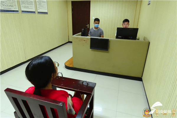 受害人|与“女主播恋爱”牵出大案 120余名涉案人员被押解回青