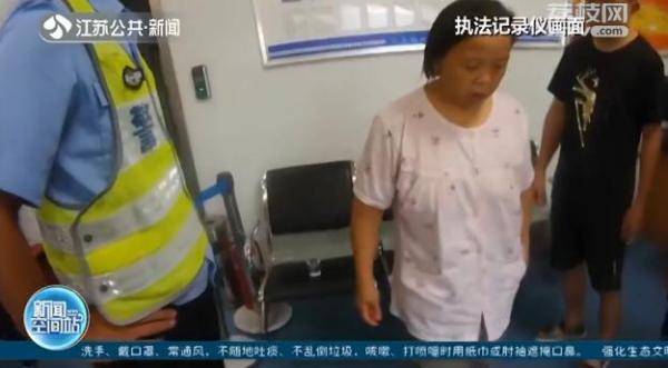 中年|中年女子走失高速 不知道住址也不知道去哪 民警耐心帮其寻亲