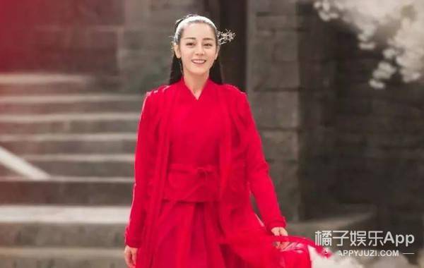 吐槽|热巴新古装造型曝光！发际线被疯狂吐槽，造型师为啥这样对美女？