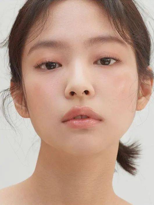 cr|比起渣女妆,这个欲而不骚的妆容才是高段位吧!