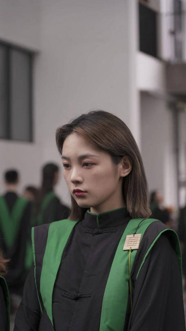 毕业|庚子年·毕业季，最美的青春在这里！快来下载你们的毕业合影