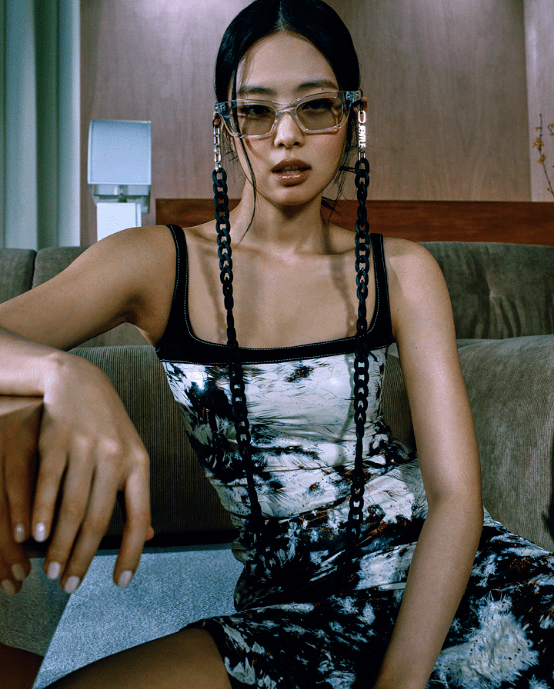 姿势|驾驭「墨镜」的正确姿势来了!这三个款式分分钟起范儿~