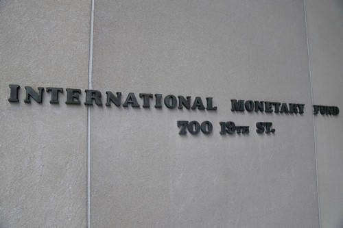 华盛顿|外媒：IMF预测美国经济今年萎缩6.6%