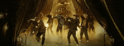 发型|王一博又解锁了新妆发？我宣布男明星在美容方面比女生还用力！