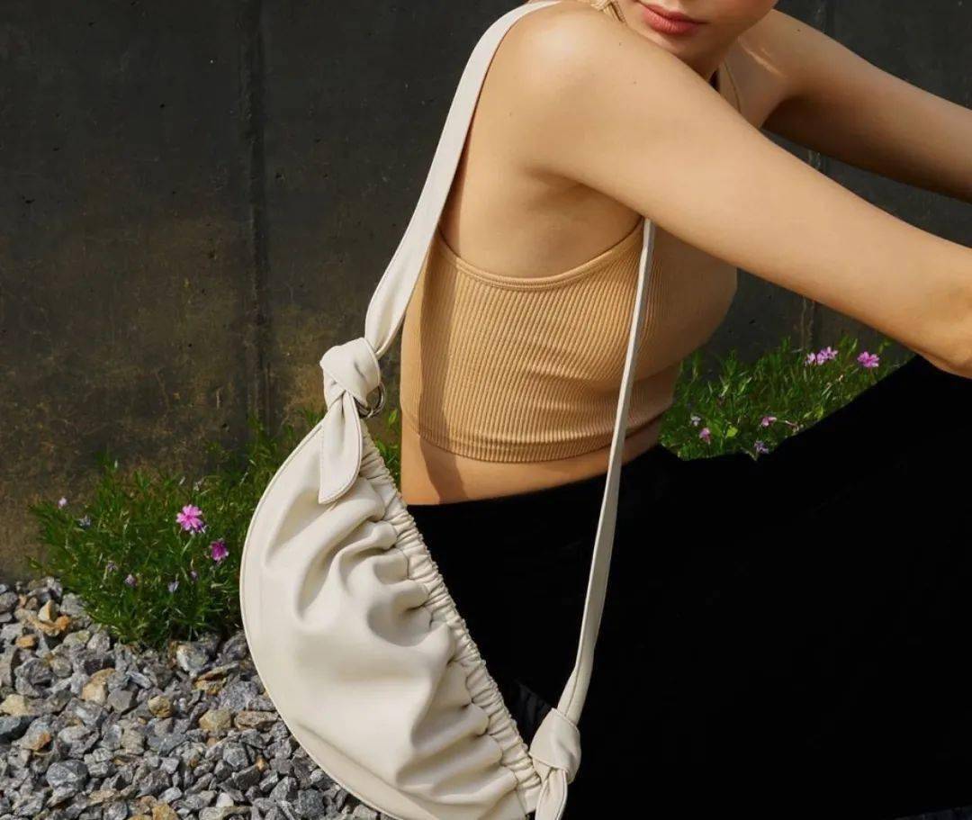 包包|平价好看不吃土!百元get攒足夏日仪式感的时髦包包!