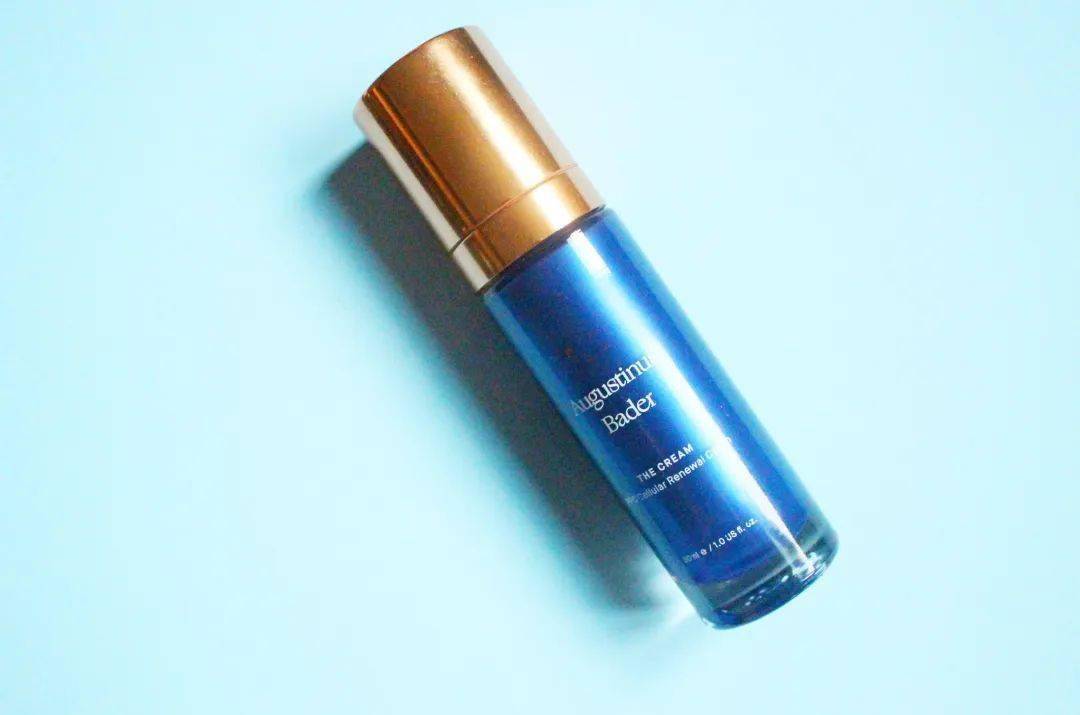 痘痘|大揭秘：她们真的从来不长痘吗？