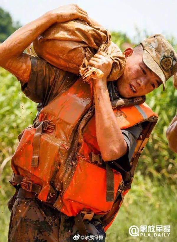 抗洪|为你赴汤蹈火，也为你满眼柔情