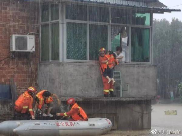 抗洪|为你赴汤蹈火，也为你满眼柔情