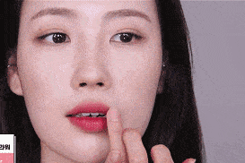 该给妆容做减法啦!易学好上手的“清甜少女妆”,get到颜值翻倍! 该给妆容做减法啦!易学好上手的“清甜少女妆”,get到颜值翻倍!