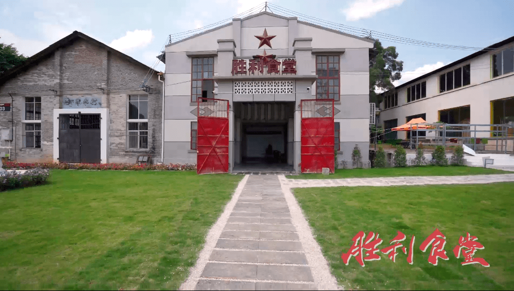 年代|一口吃出年代感，拍个照都是满满回忆芒市这家怀旧餐厅